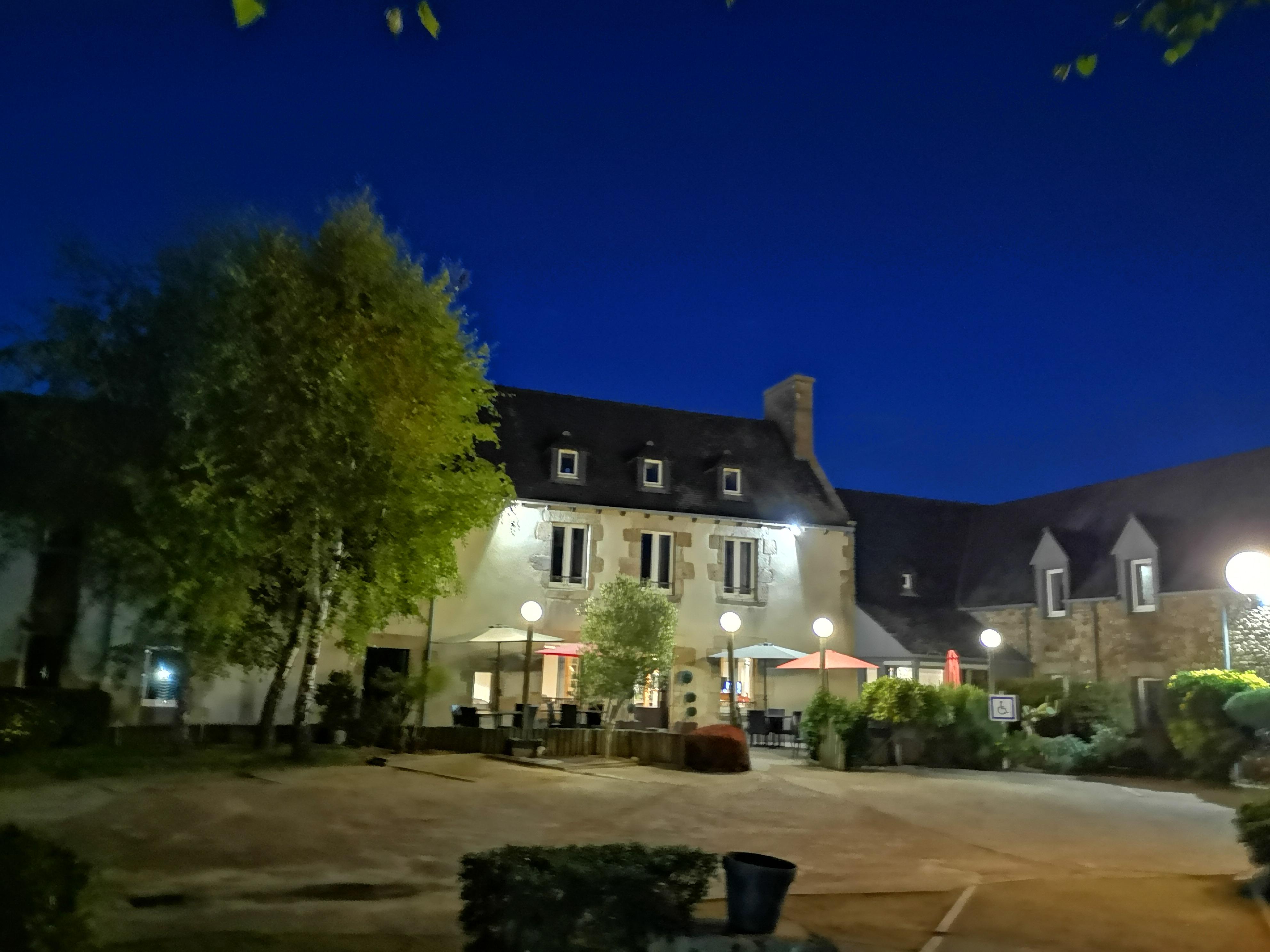 Logis La Grassinais Hotel 3*