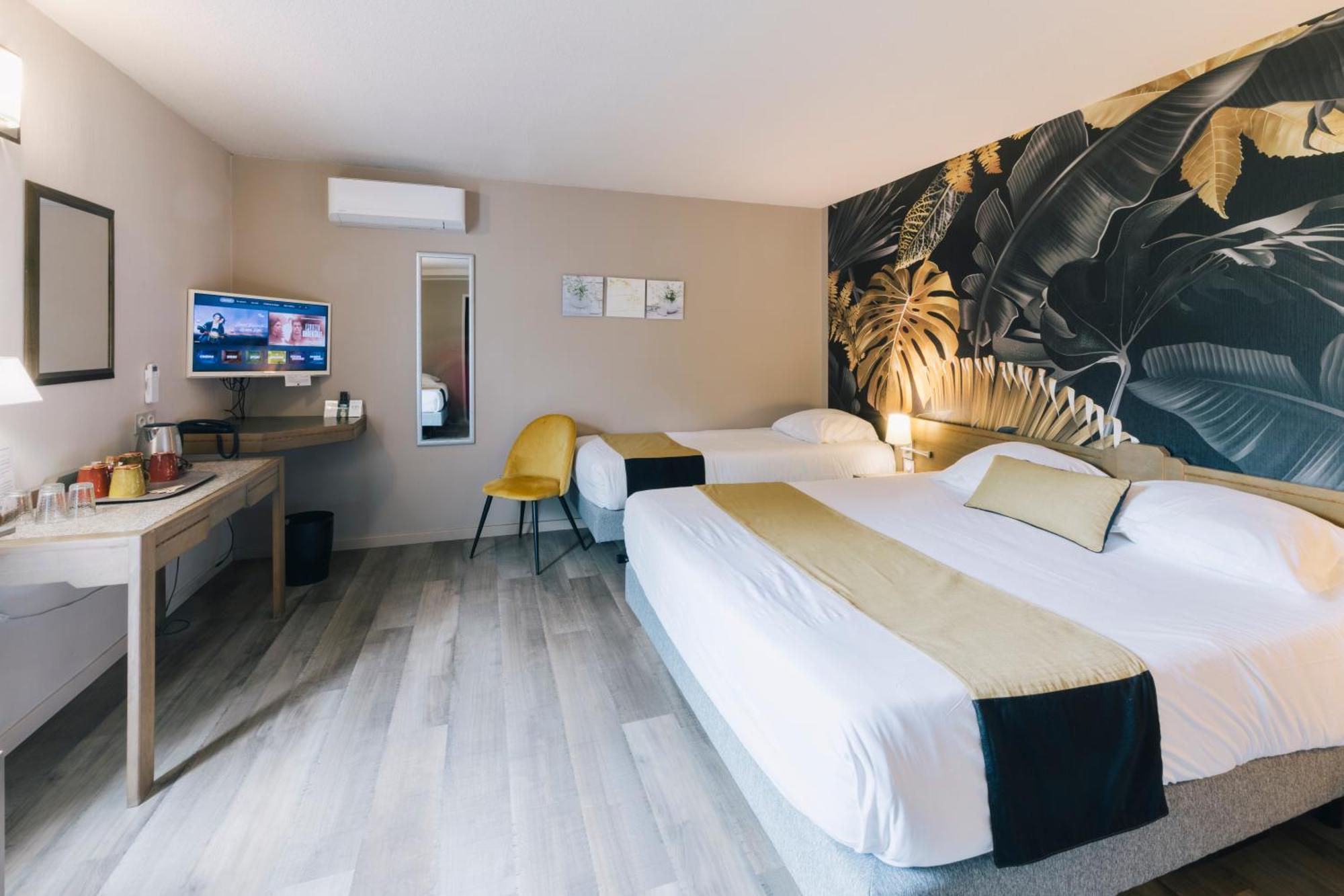 Logis La Grassinais Hotel