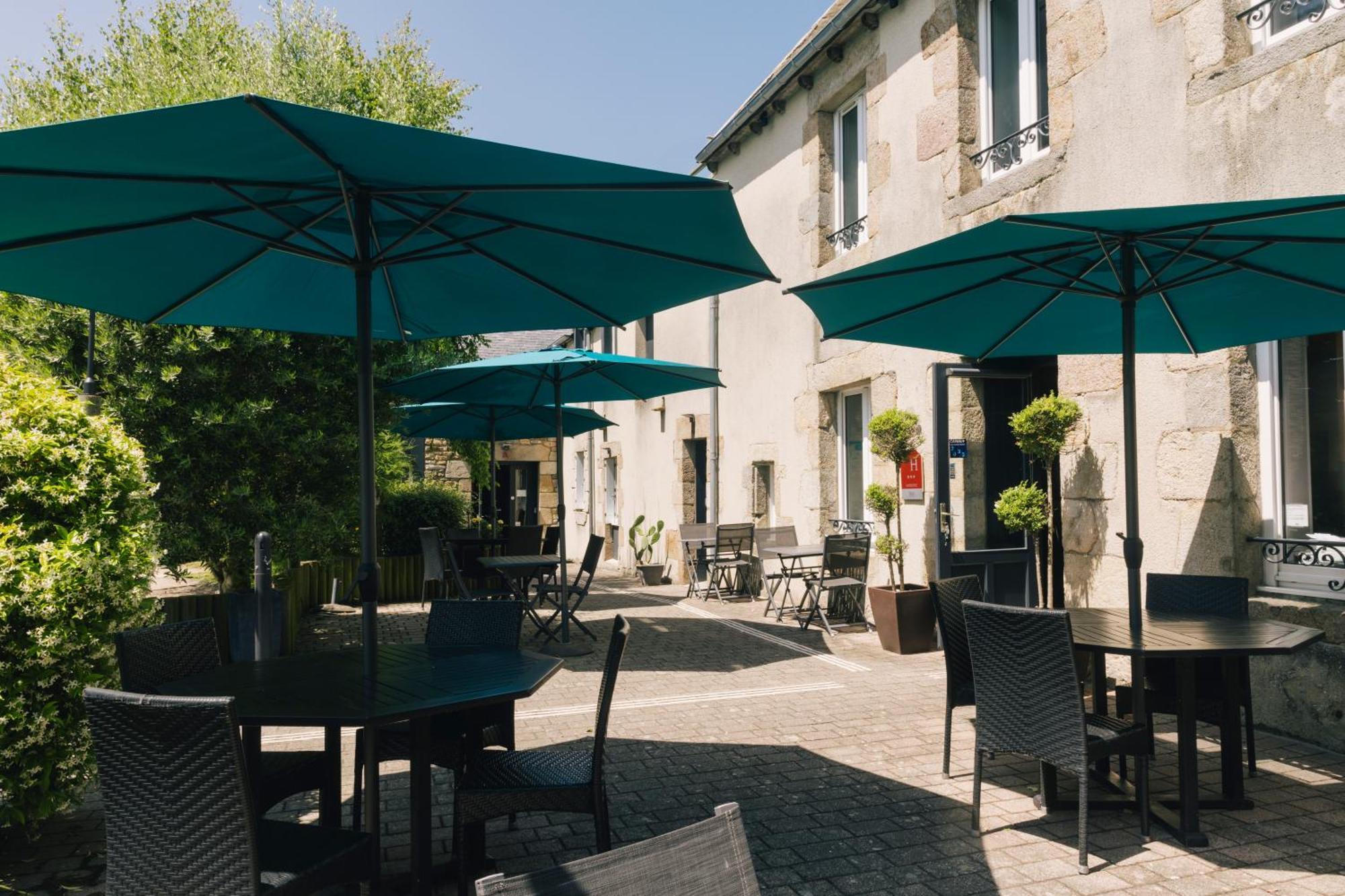 Logis La Grassinais Hotel