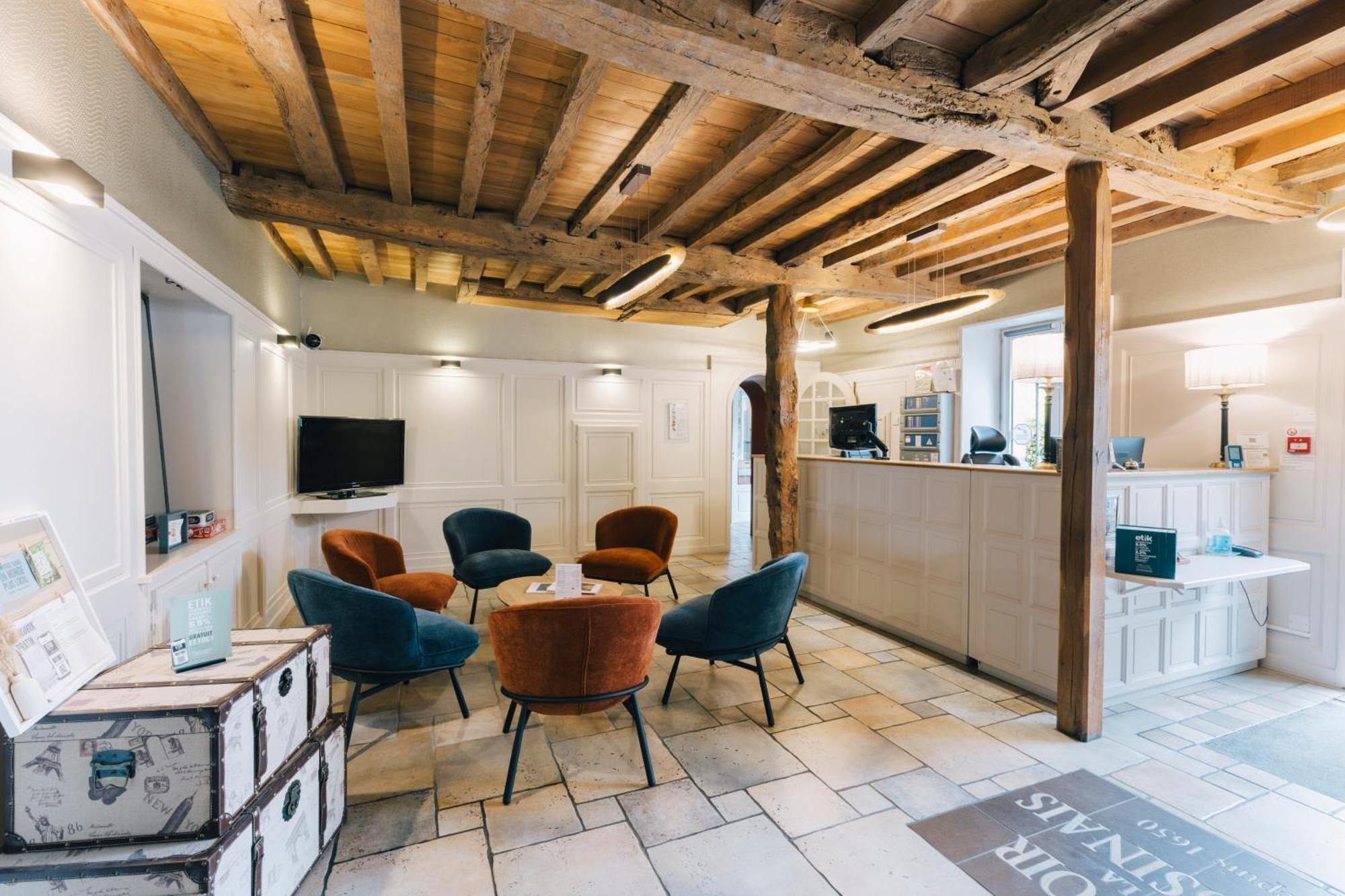 Hotel Logis La Grassinais 3*